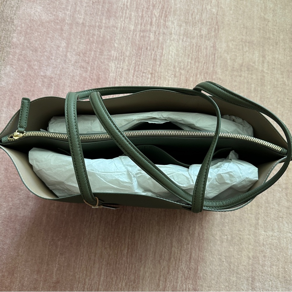 Quince Italian Leather Triple Compartment Tote Olive Green - Picture 13 of 16
